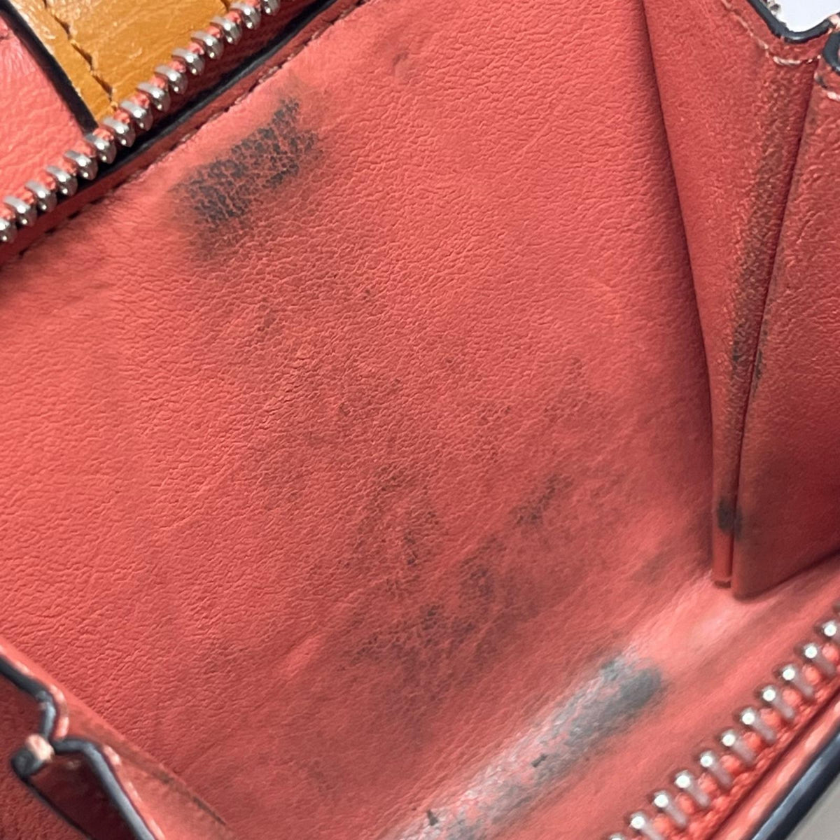 LOEWE/102143/ｺﾝﾊﾟｸﾄｼﾞｯﾌﾟ/ﾍﾞｰｼﾞｭ