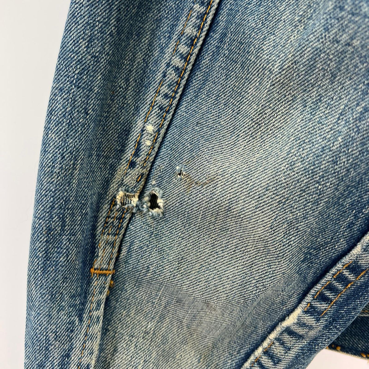 デニムジャケット Levi's 60~70s BIGE ﾎﾞﾀﾝ裏526 70505 4th (ー)