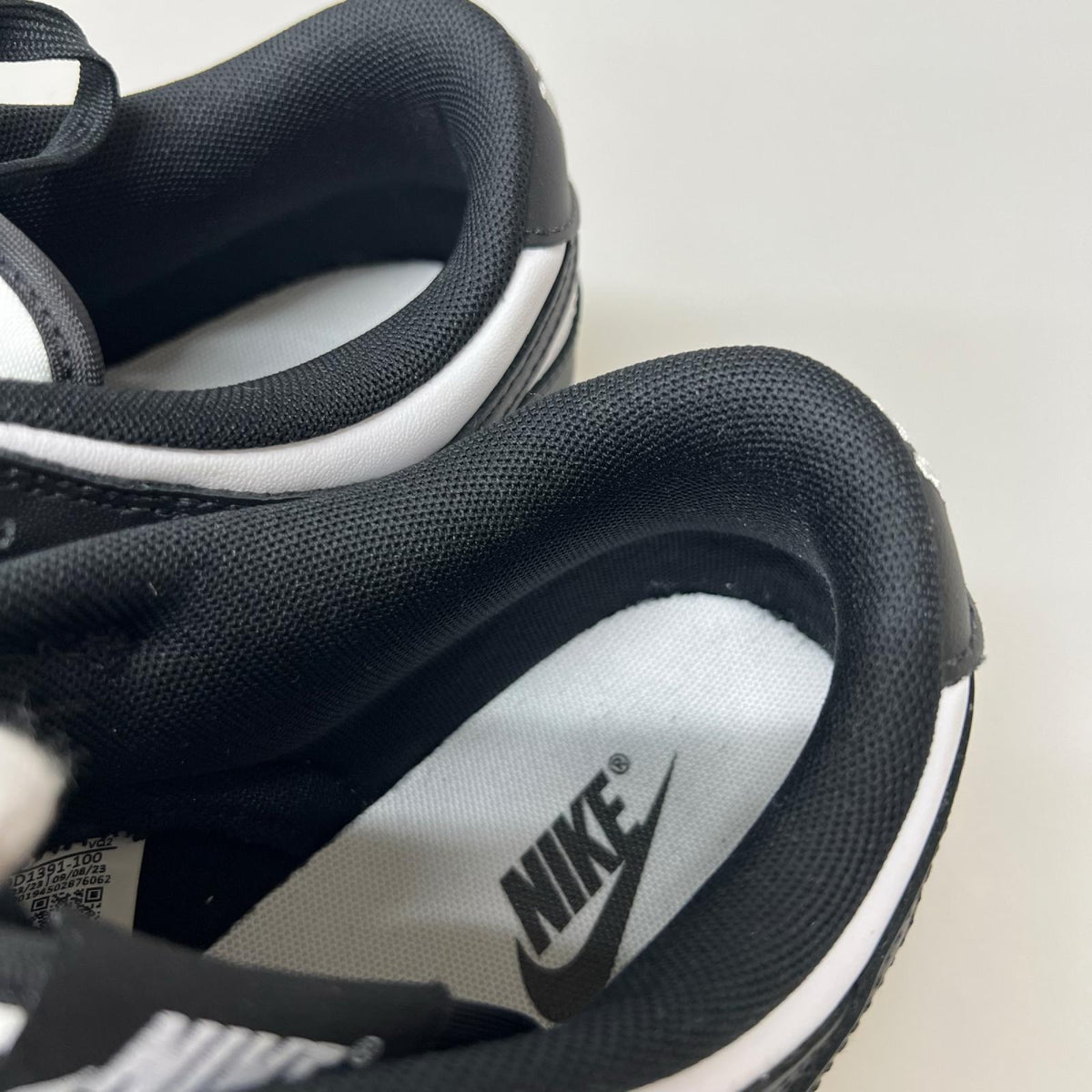 スニーカー DUNK LOW RETRO 黒白 (28.0) 28cm (US10 UK9 1/2 EU46)