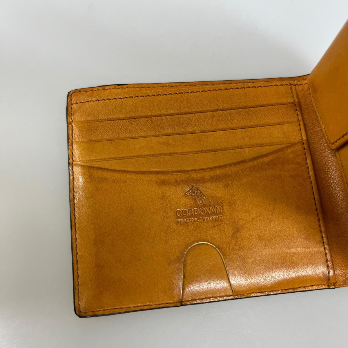 コンパクトウォレット CORDOVAN ブラウン