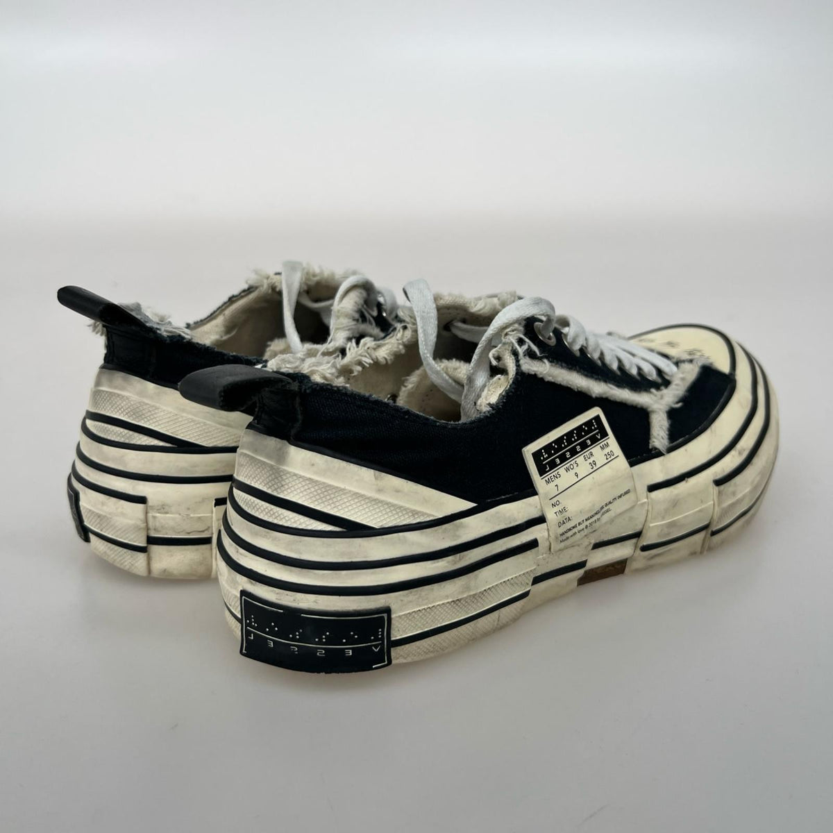 スニーカー VESSEL ｷｬﾝﾊﾞｽ 25.0cm 25cm (US7 UK6 1/2 EU40)