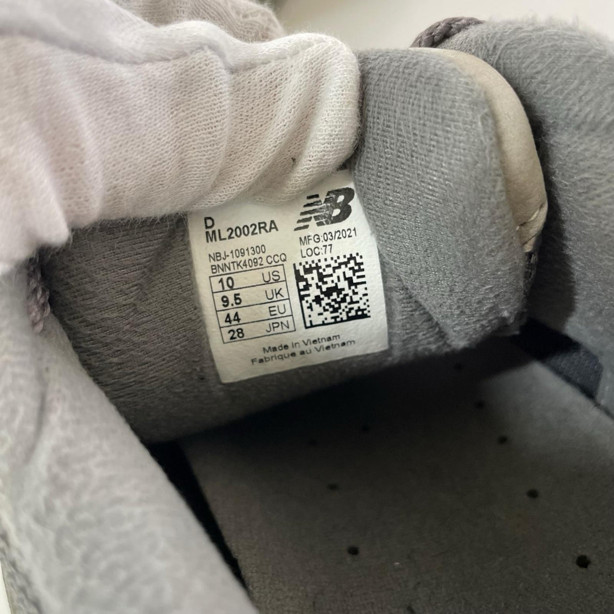 スニーカー NEW BALANCE ML2002RA ｸﾞﾚｰ (28) 28cm (US10 UK9 1/2 EU46) グレー
