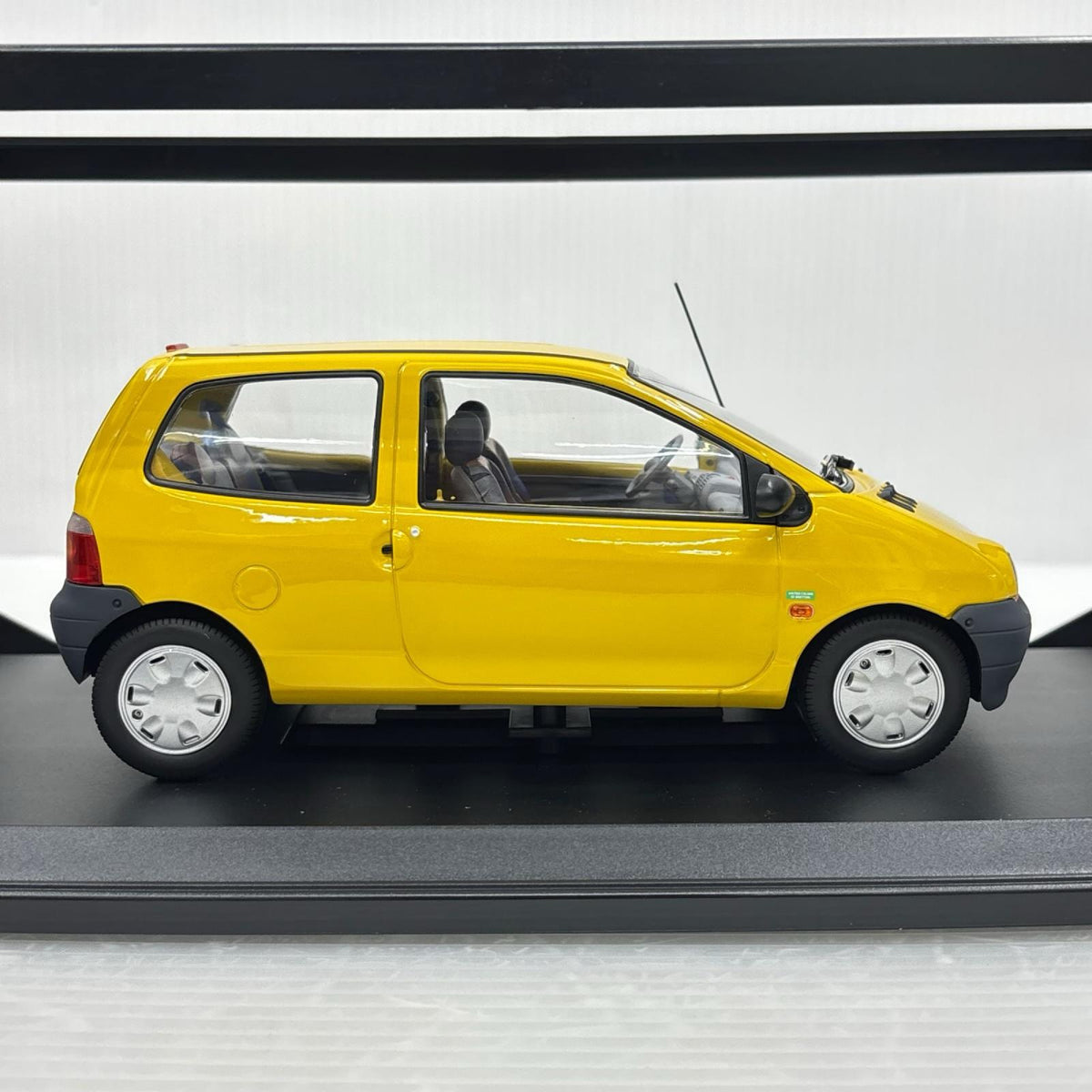 NOREV　Renault　twingo スケールカー