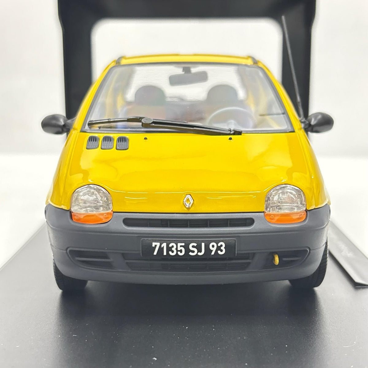NOREV　Renault　twingo スケールカー