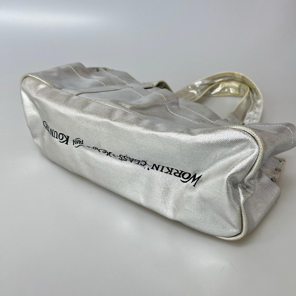 その他バッグ KAPITAL 箔ｷｬﾝﾊﾞｽ ﾌﾞﾘｯｸﾂｰﾙ BAG M シルバー