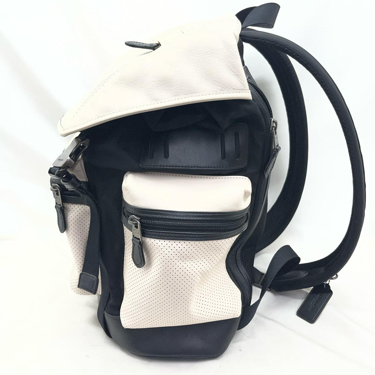 COACH パーフォレイテッド レザー テレイン トレック バックパック K1681-F57477