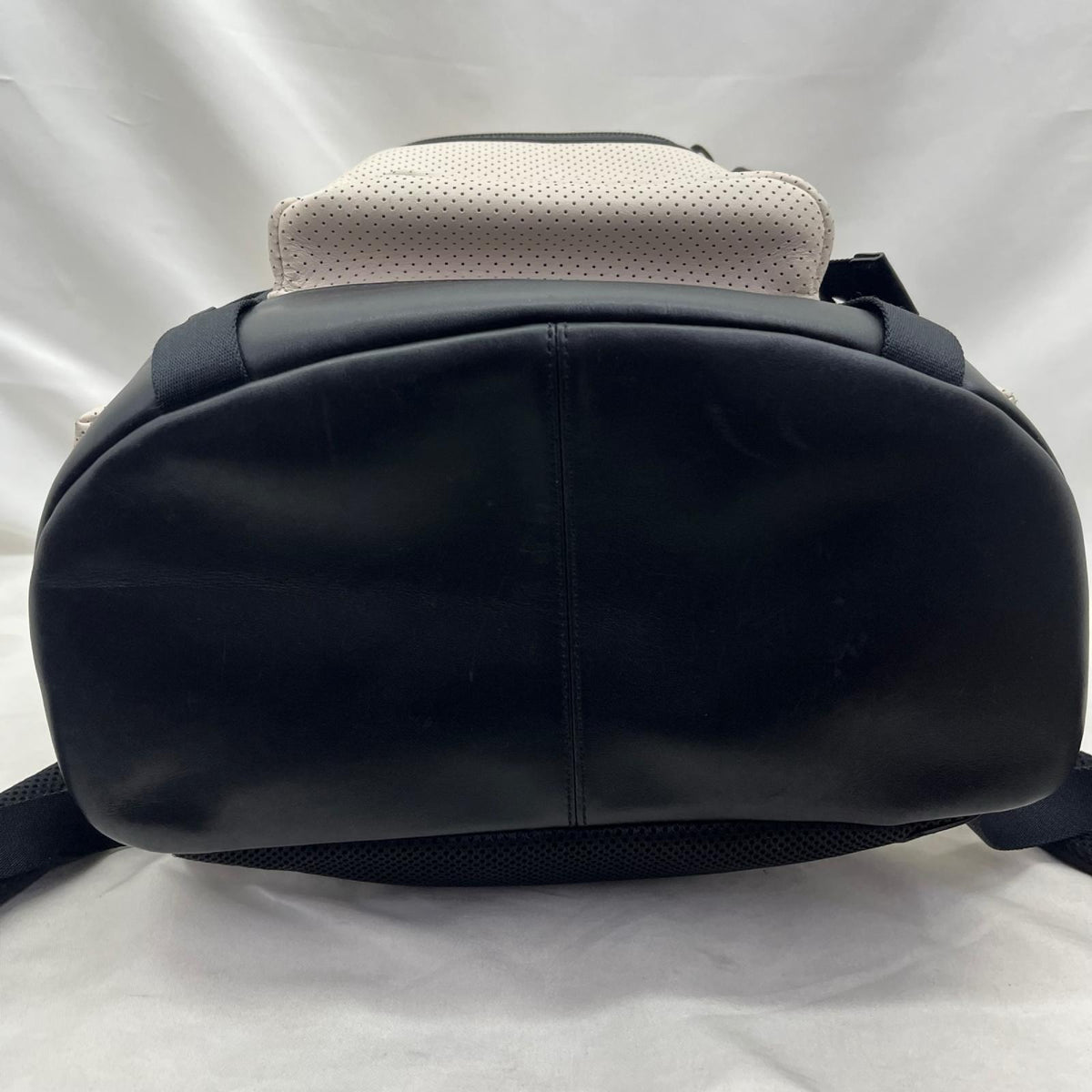 COACH パーフォレイテッド レザー テレイン トレック バックパック K1681-F57477