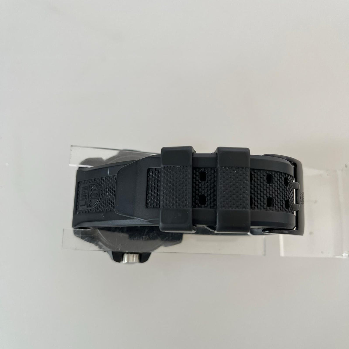 腕時計 SERIES 3050 クオーツ ブラック