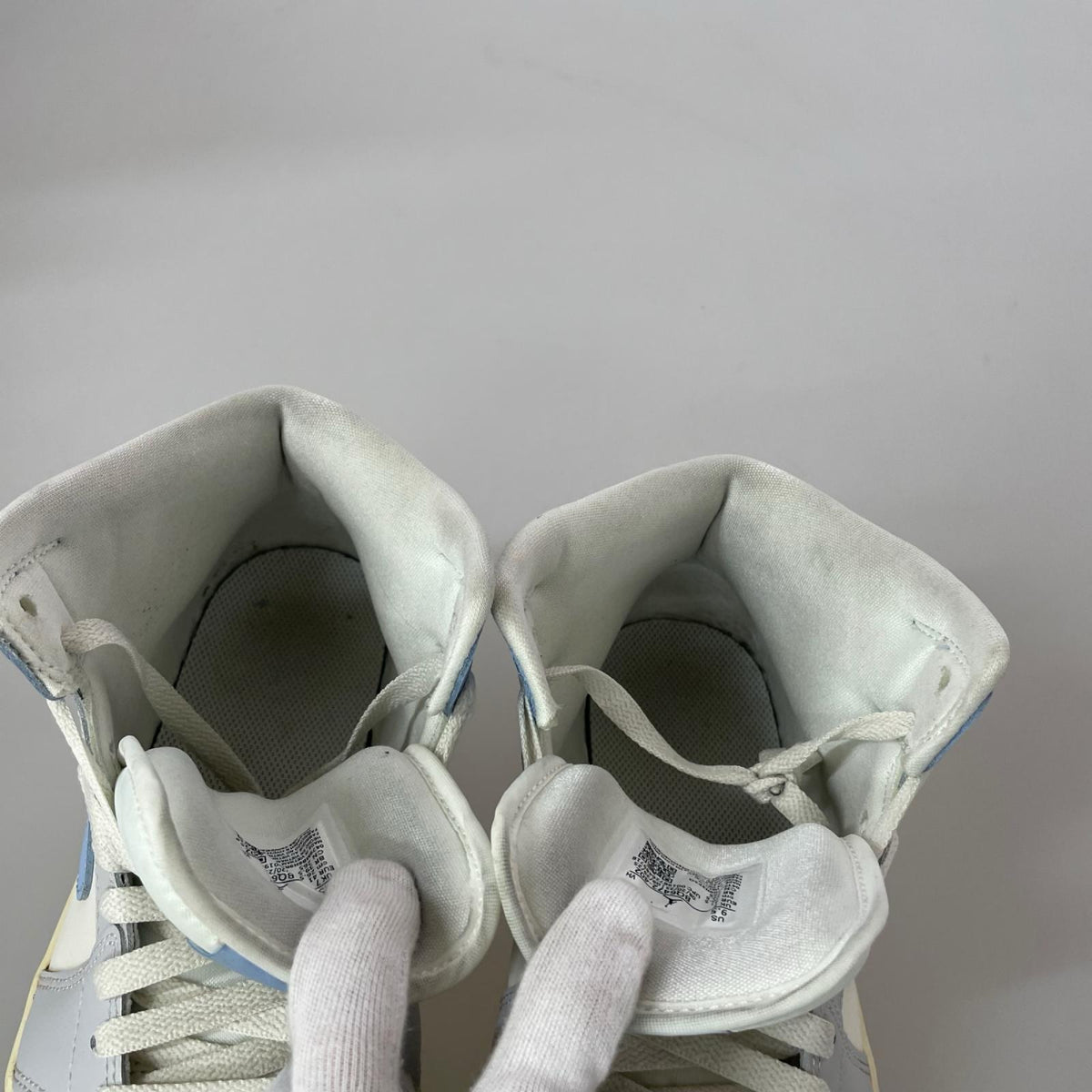 スニーカー NIKE WMNS Air Jordan 1 Mid Psychic Blue/Sail 26.5cm (US8 1/2 UK8 EU43)