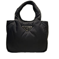 PRADA Re-Nylon スモール パデッド　ハンドバッグ