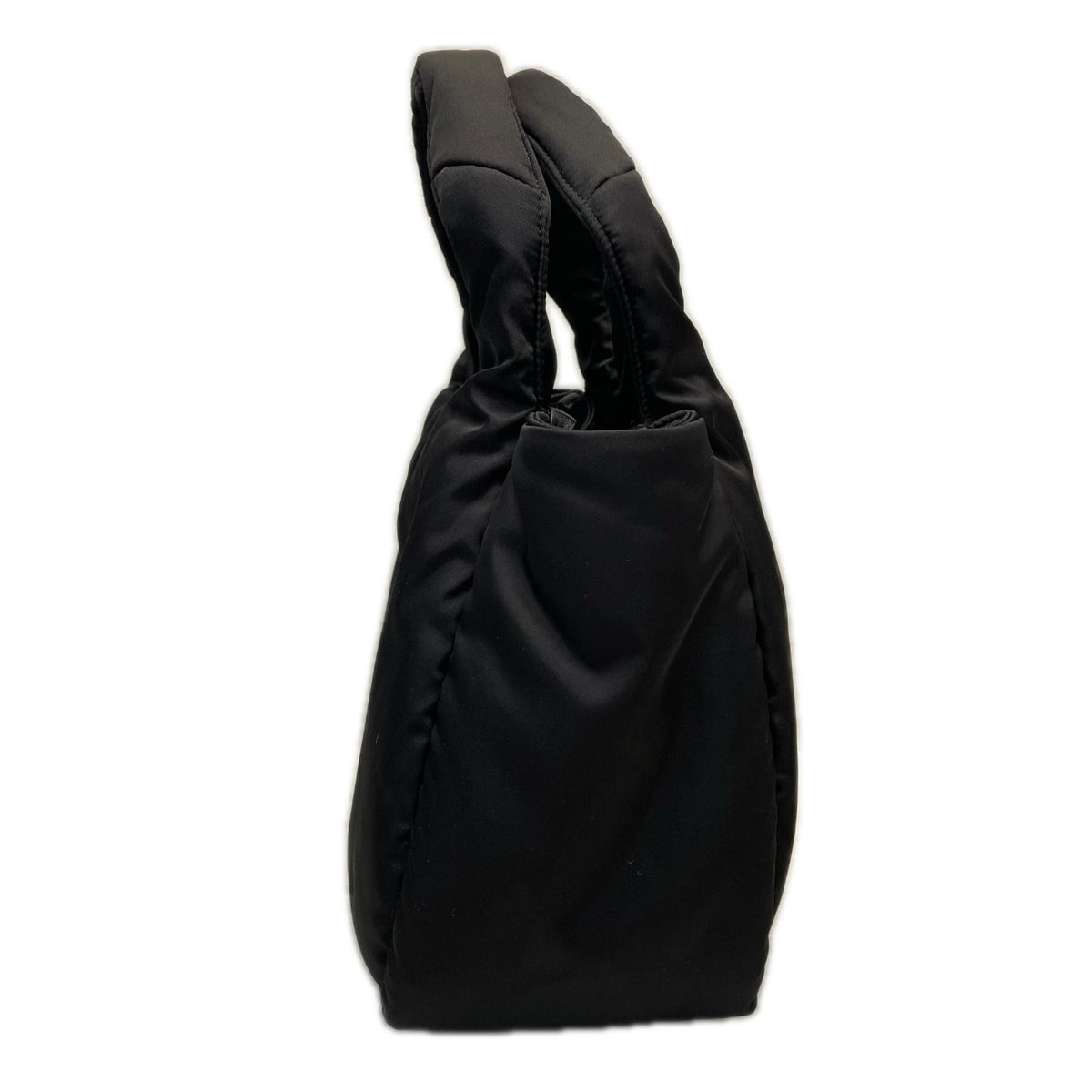 PRADA Re-Nylon スモール パデッド　ハンドバッグ