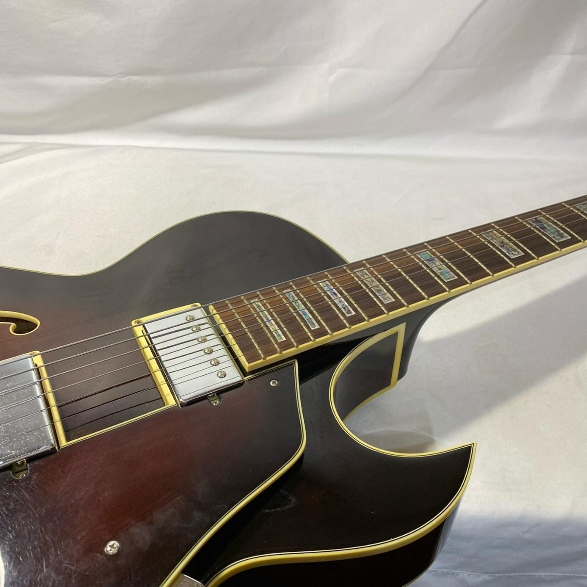 Ibanez AK85-DVS-12-01 ﾌﾙｱｺ ギター