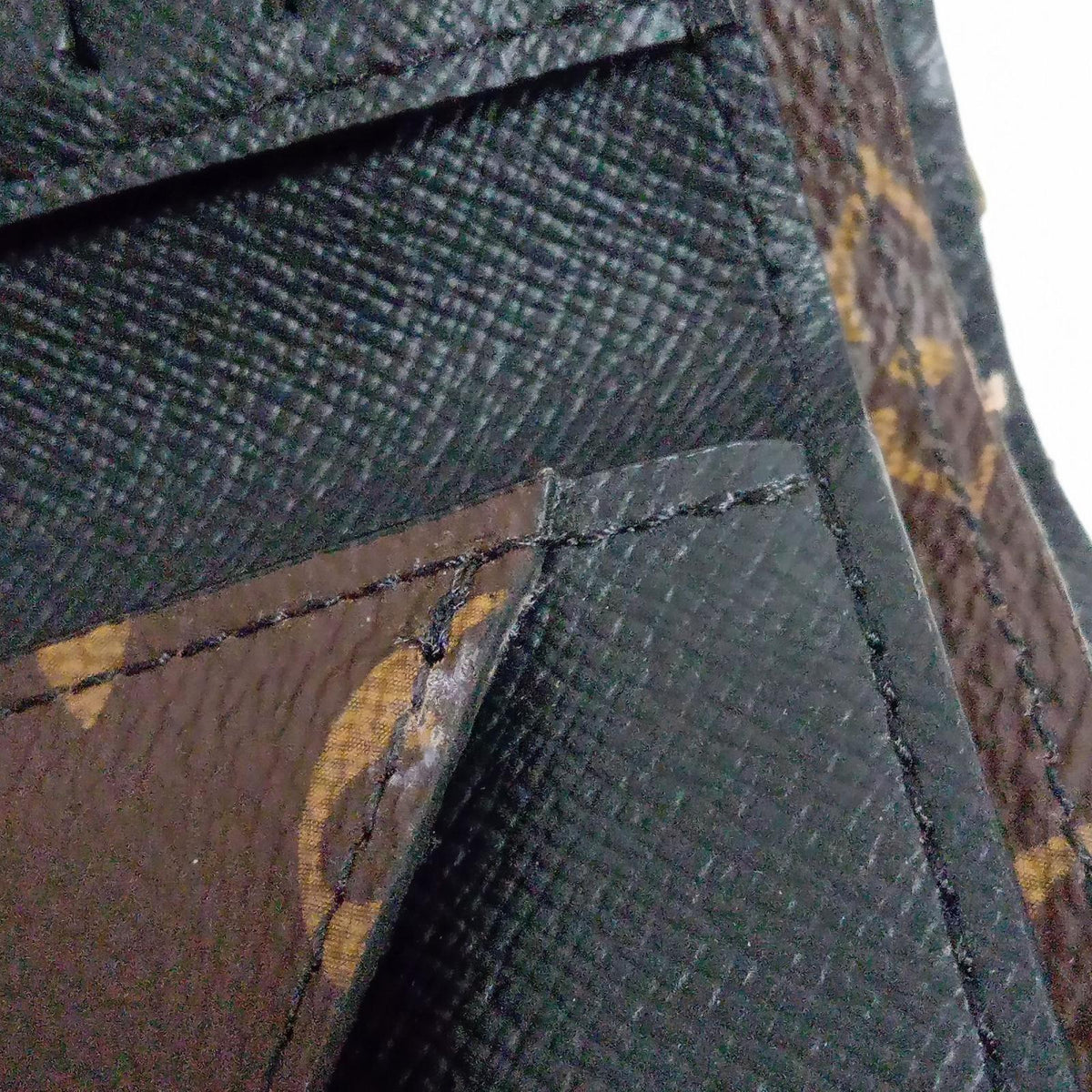LV/ﾓﾉｸﾞﾗﾑﾏｶｻｰ　ﾎﾟﾙﾄﾌｫｲﾕ･ﾐﾙﾃｨﾌﾟﾙ M69408