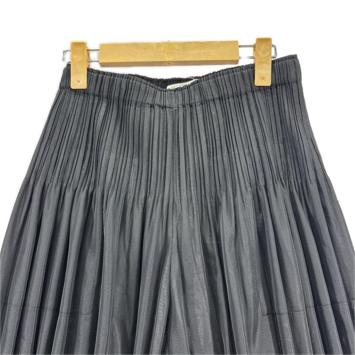 パンツ FLUFFY BASICS クロップドパンツ Size4 BLK 4 ブラック