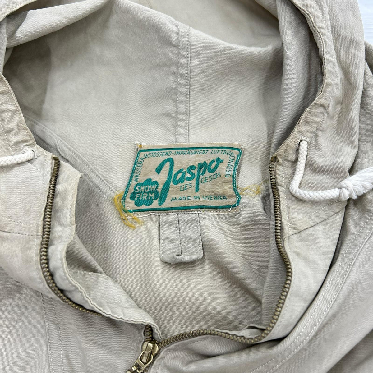 ジャケット Jaspa アノラックパーカー ワッペン ベージュ