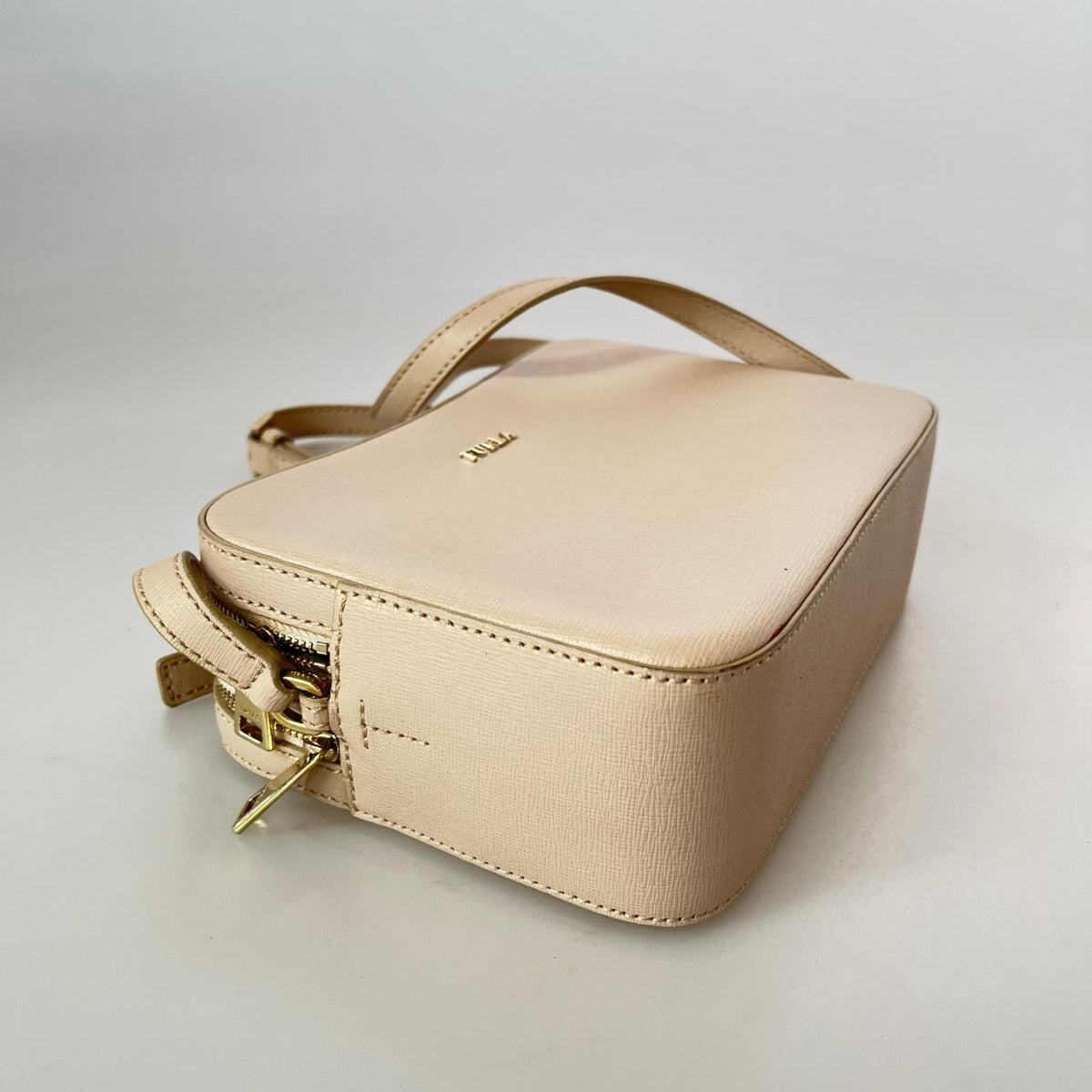ショルダーバッグ FURLA ショルダーバッグ ベージュ