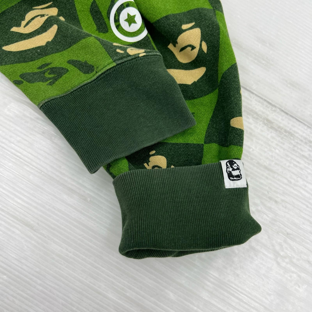 パーカー BAPE Distortion Shark ﾌﾙｼﾞｯﾌﾟ 緑 M M グリーン