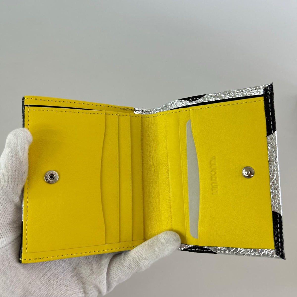 コンパクトウォレット VIA DOAN Roco 銀箔 ﾄﾞｯﾄ ｺﾝﾊﾟｸﾄｳｫﾚｯﾄ