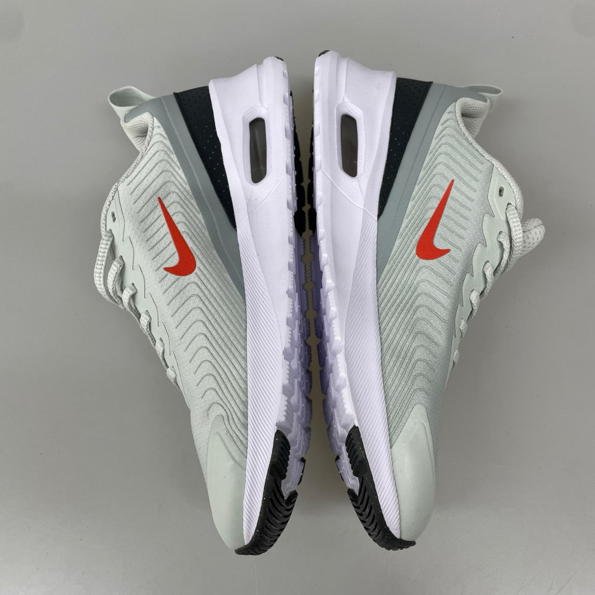 スニーカー AIR MAX NUAXIS ﾐﾝﾄｸﾞﾘｰﾝ 26.5cm 26.5cm (US8 1/2 UK8 EU43)