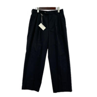 パンツ LIGHT WOOL MAX GABARDINE TWO-TUCK SLACKS 3 ブラック