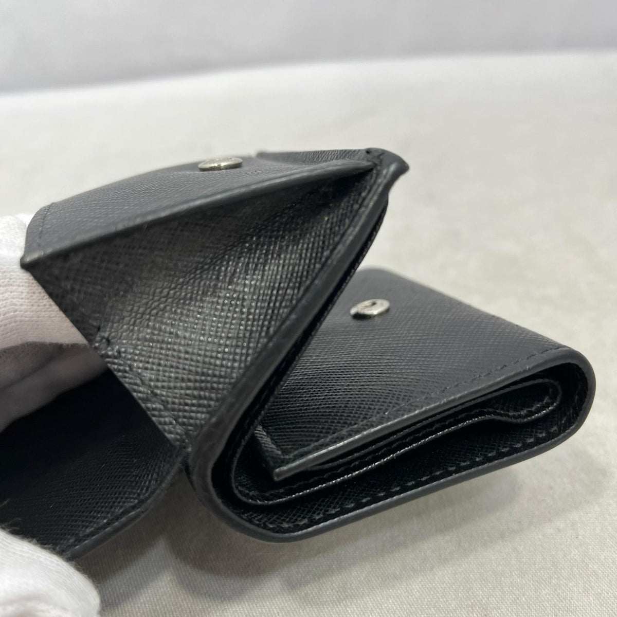 PRADA サフィアーノ 三つ折り NERO
