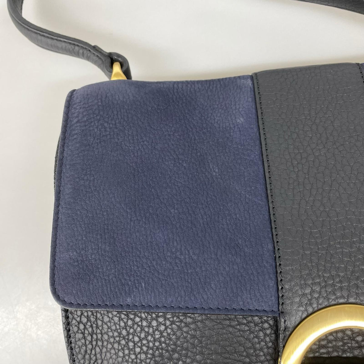 ショルダーバッグ ABRIL GAU ワンショルダーバッグ ブラック×ネイビー