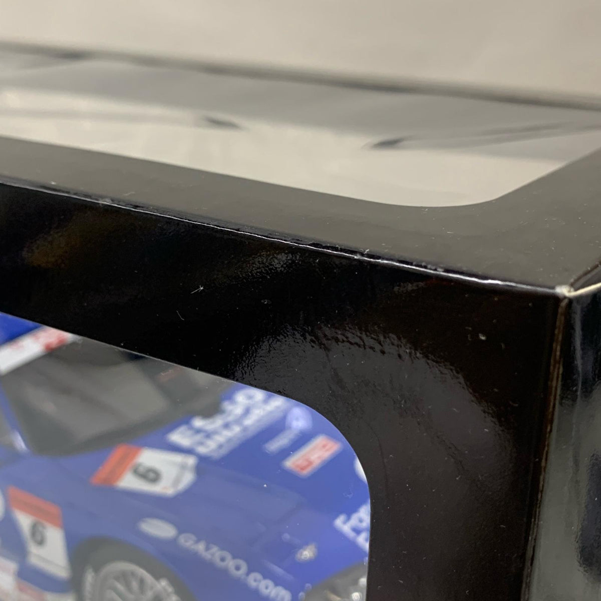 AUTOart 1/18 トヨタ スープラ 2005 SUPER GT #6 スケールカー