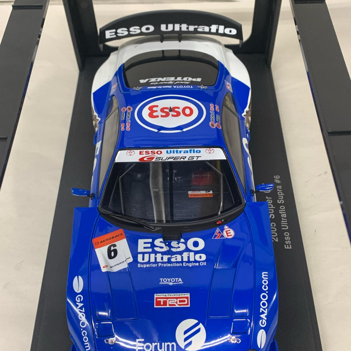 AUTOart 1/18 トヨタ スープラ 2005 SUPER GT #6 スケールカー