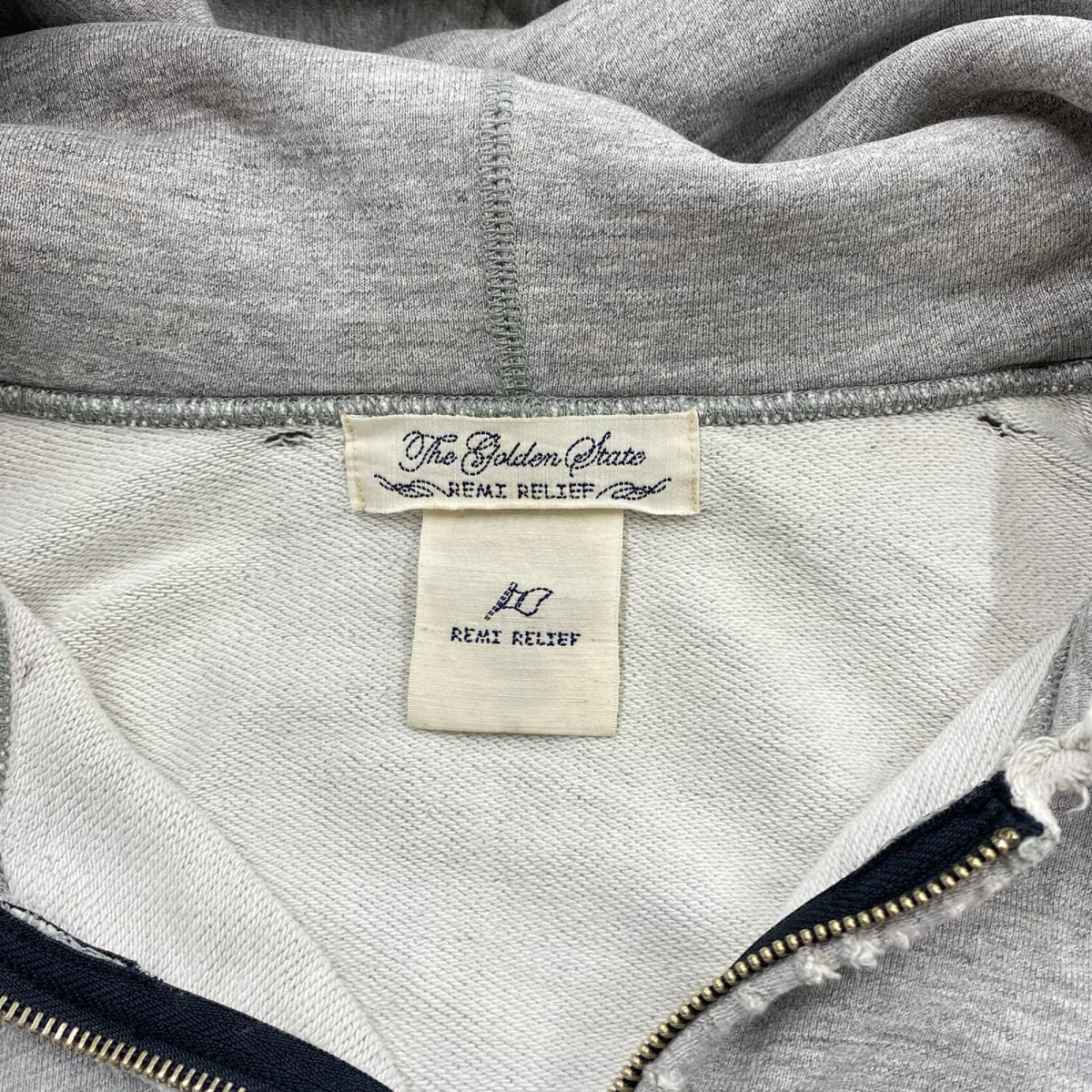 パーカー ﾀﾞﾒｰｼﾞ加工 ｼﾞｯﾌﾟｱｯﾌﾟﾊﾟｰｶｰ ｸﾞﾚｰ (M) M グレー