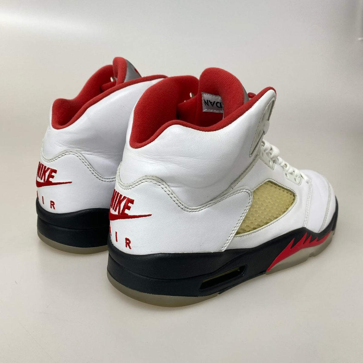 スニーカー JORDAN BRAND AIR JORDAN 5 RETRO 28.5cm (US10 1/2 UK10 EU47)