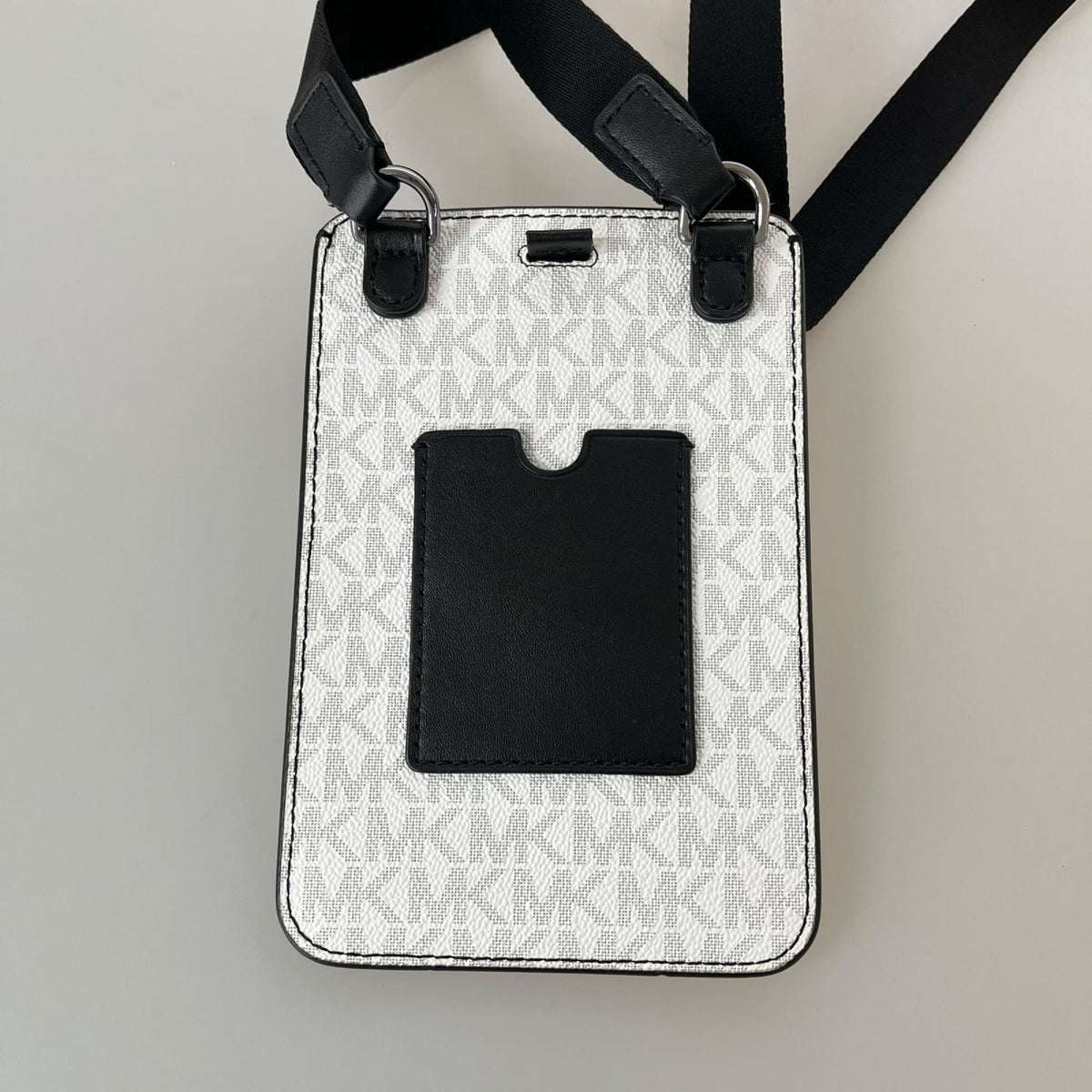 ショルダーバッグ MICHAEL KORS 総柄 ｼｮﾙﾀﾞｰﾎﾟｰﾁ ホワイト