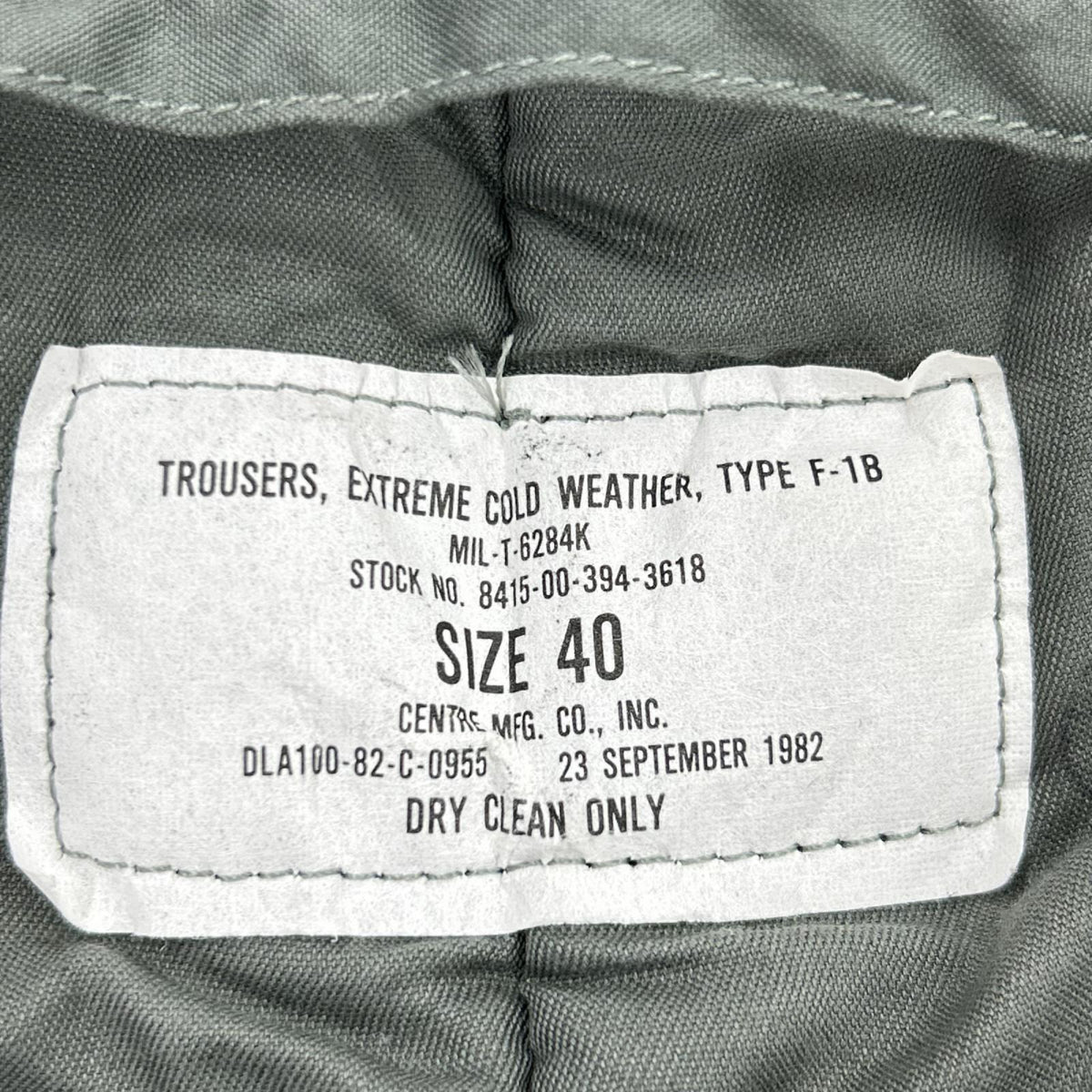 パンツ US.AIR FORCE F-18 ﾌﾗｲﾄﾊﾟﾝﾂ size40 40 カーキ