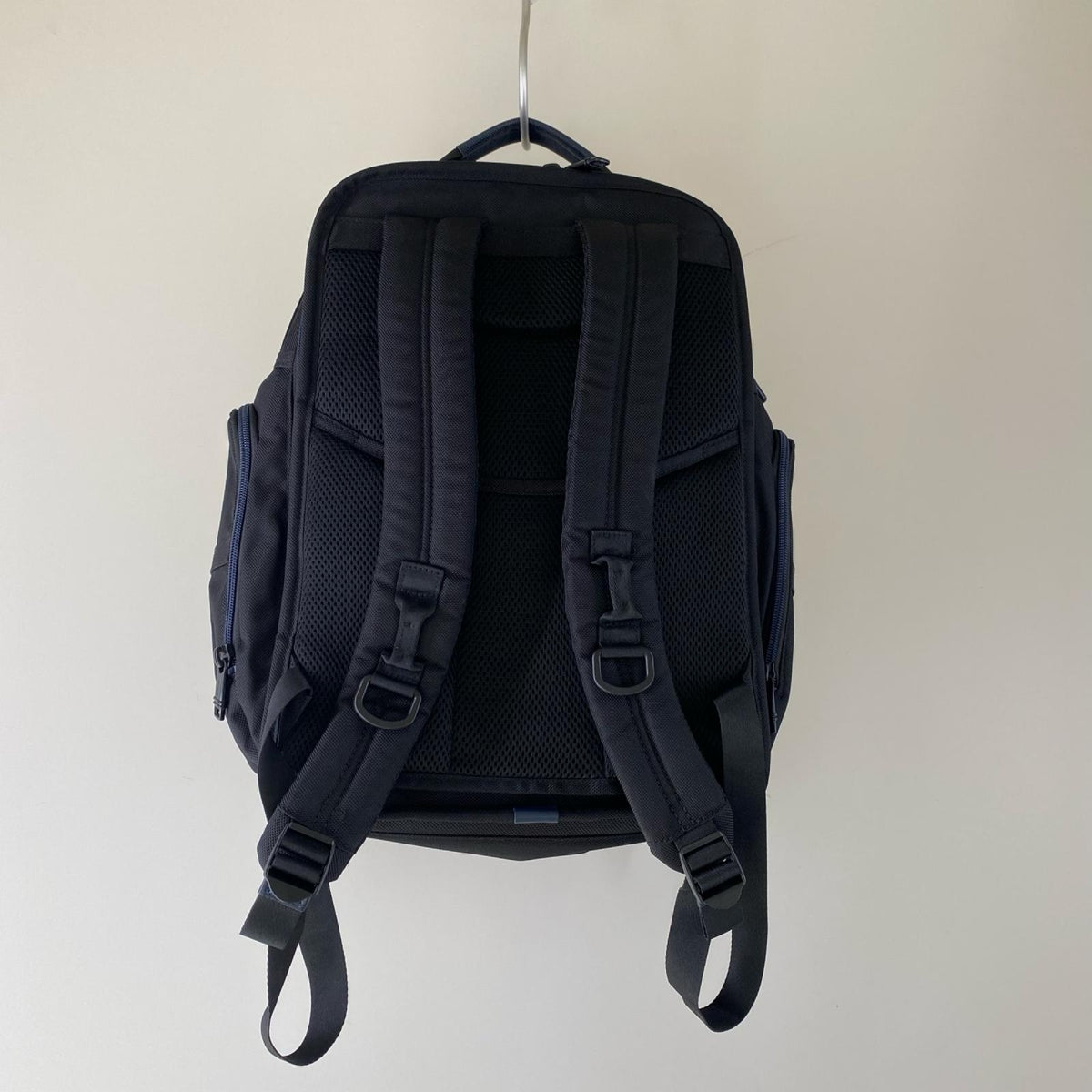 リュック・デイパック TUMI ALPHA3 ﾊﾞｯｸﾊﾟｯｸ ﾌﾞﾗｯｸ×ﾈｲﾋﾞｰ ブラック