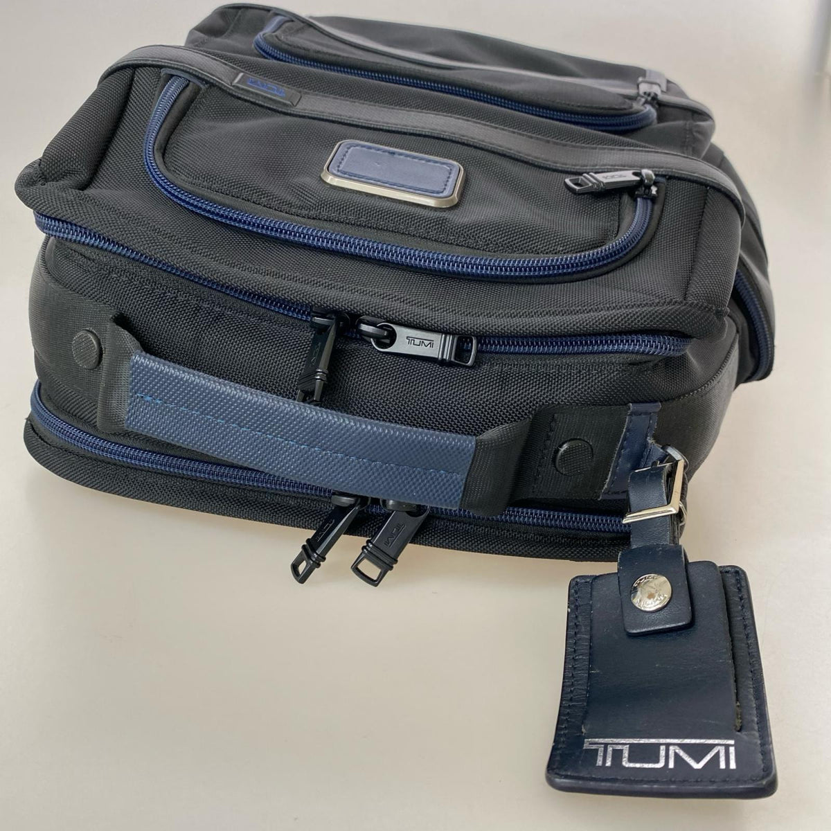 リュック・デイパック TUMI ALPHA3 ﾊﾞｯｸﾊﾟｯｸ ﾌﾞﾗｯｸ×ﾈｲﾋﾞｰ ブラック