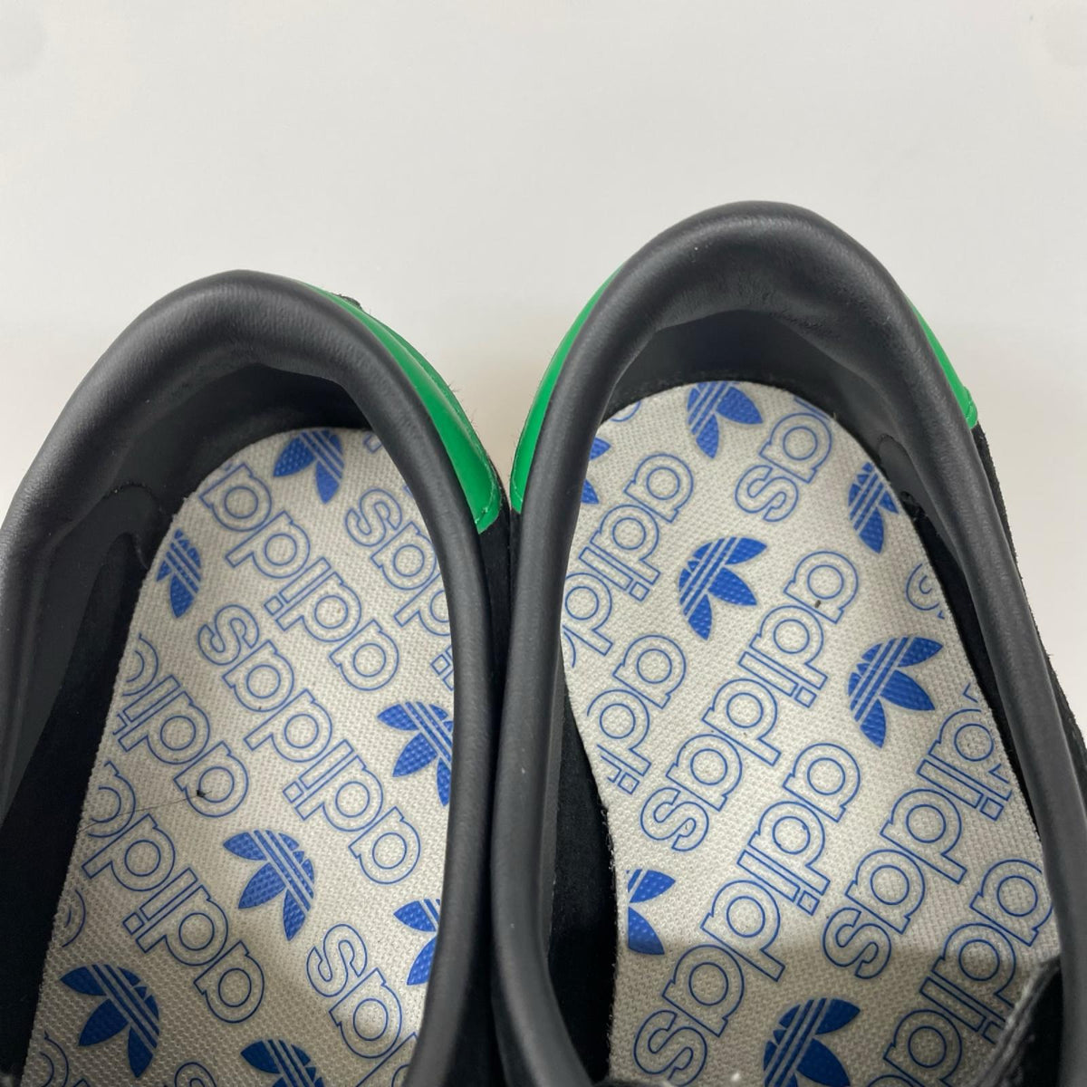 スニーカー IE0826 26.5cm (US8 1/2 UK8 EU43)
