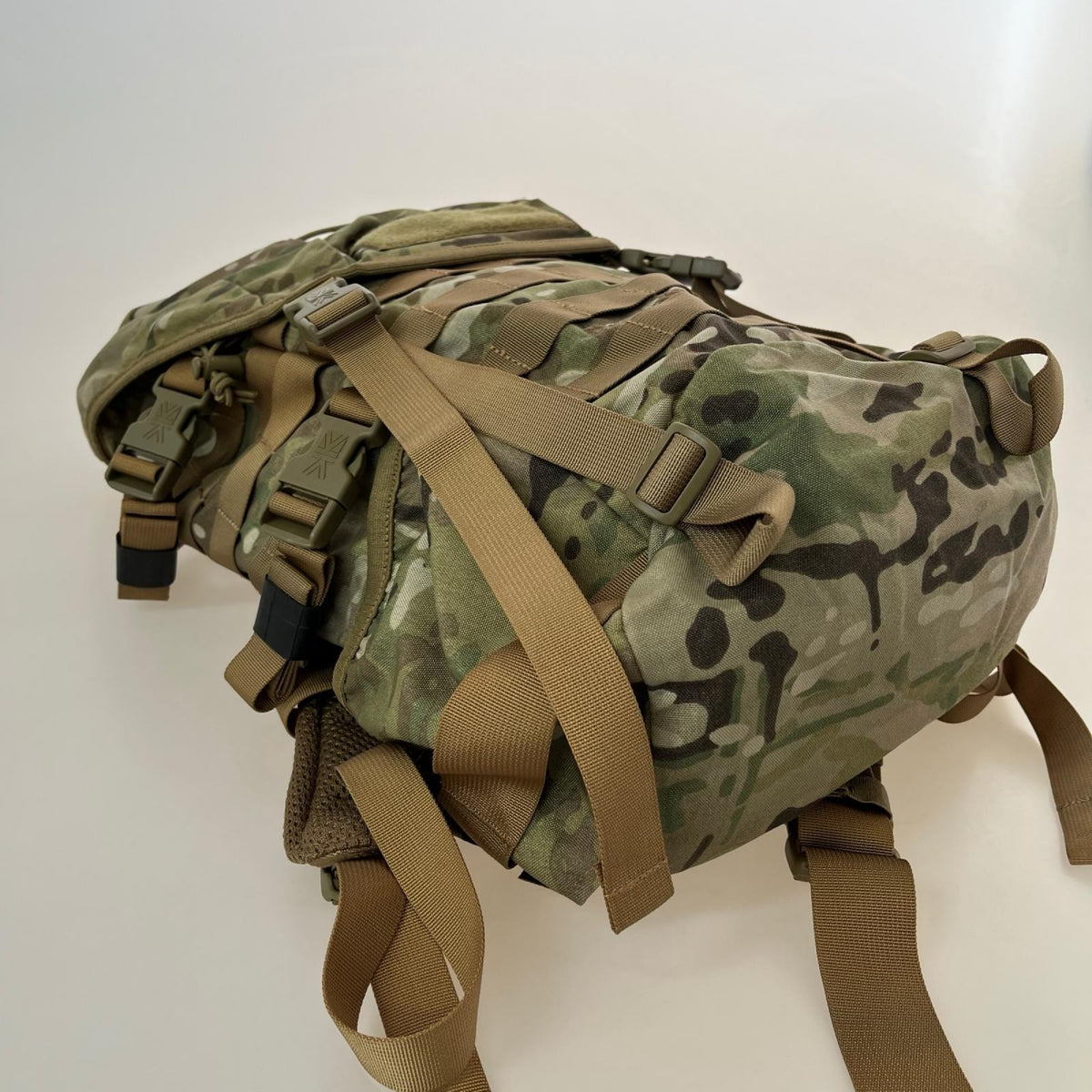 リュック・デイパック SF Predator 30 カーキ