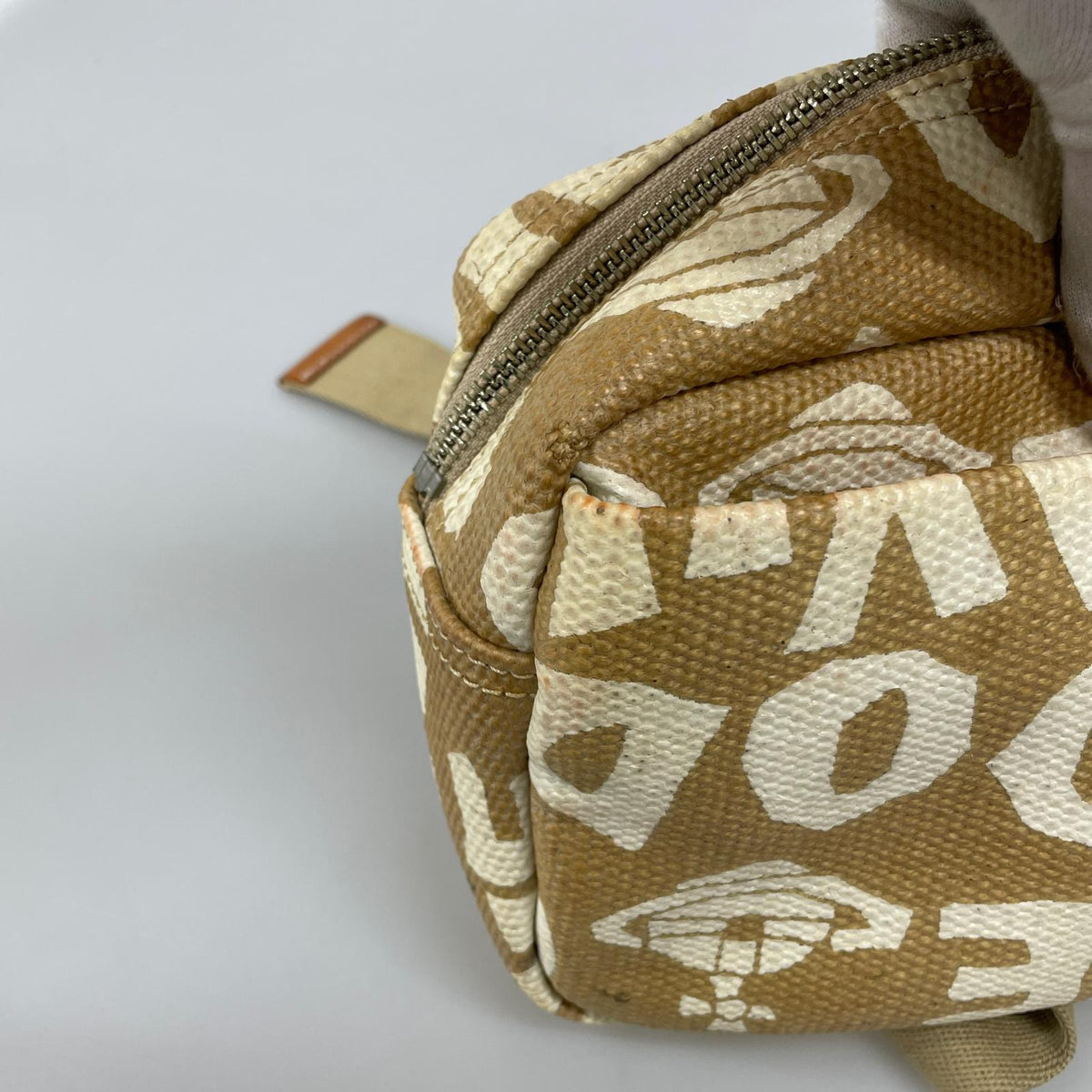 ショルダーバッグ Vivienne Westwood ショルダーバッグ ベージュ