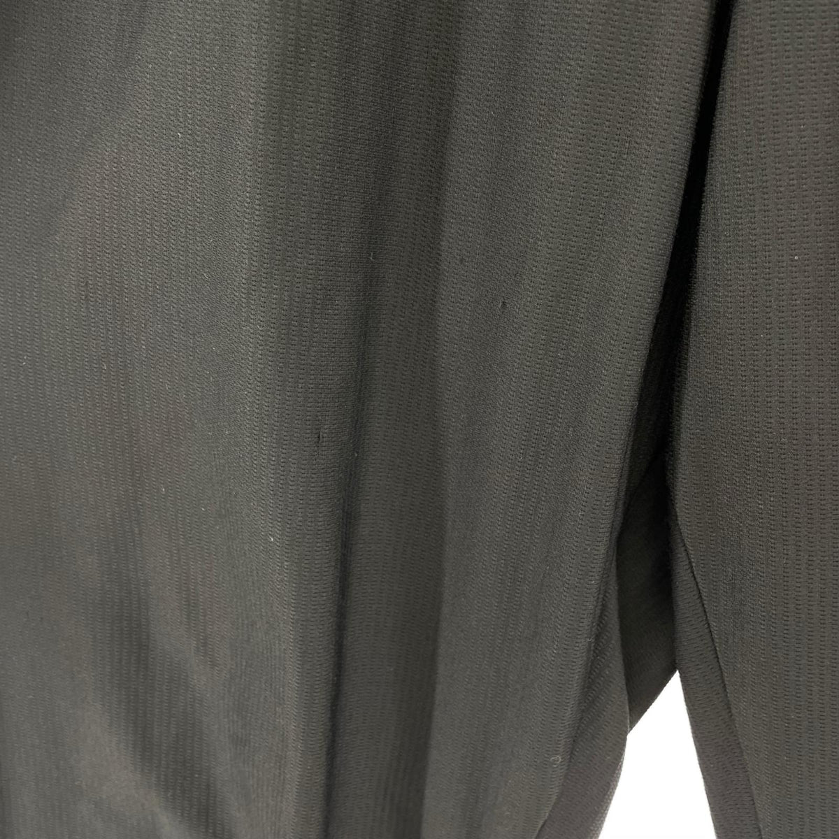 パンツ HOMME PLISSE ISSEY MIYAKE BASICS 消しﾌﾟﾘｰﾂｻﾙｴﾙｲｰｼﾞｰﾊﾟﾝﾂ HP55JF051 黒 (1) 1 ブラック
