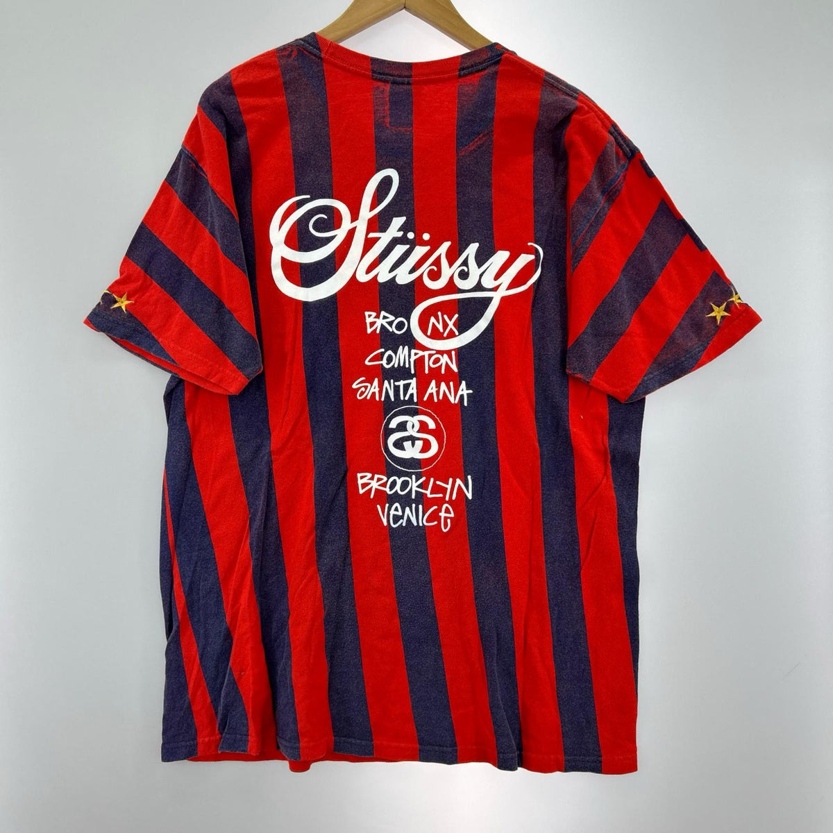 半袖Ｔシャツ WORLD TOUR TEE ｽﾄﾗｲﾌﾟ 赤紺 (L) L