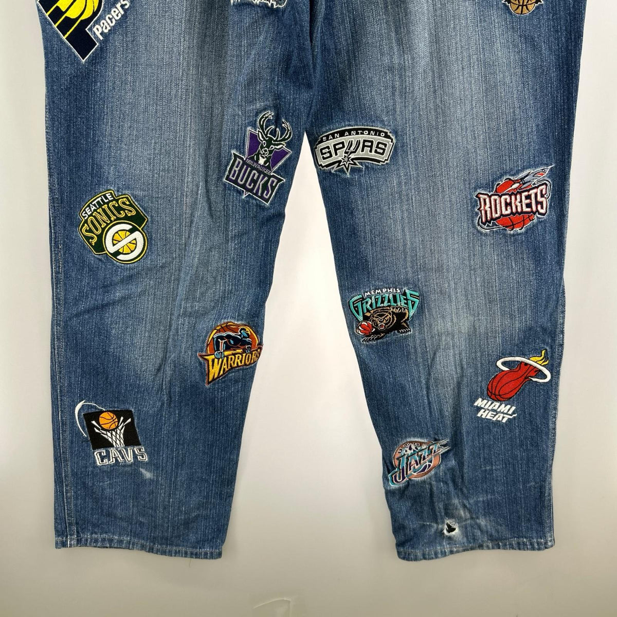 デニムパンツ UNK NBA LOGO ｵｰﾊﾞｰﾃﾞﾆﾑ 38 38 ブルー