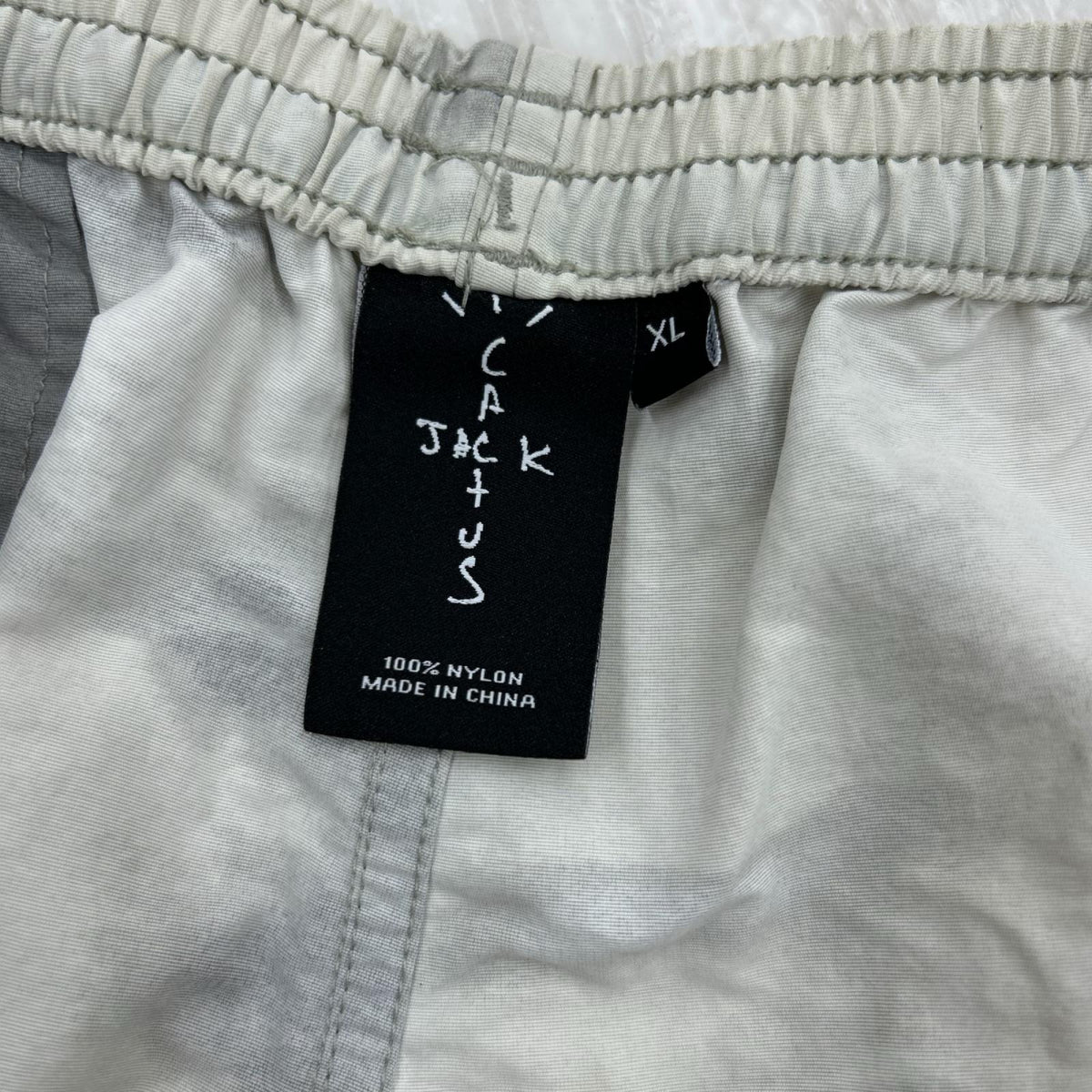 ショートパンツ Trails Shorts (XL) グレー