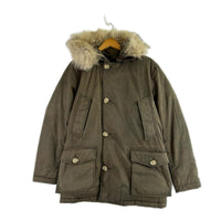 ダウンジャケット ARCTIC PARKA ｶﾓﾌﾗ ｶｰｷ (XS) カーキ