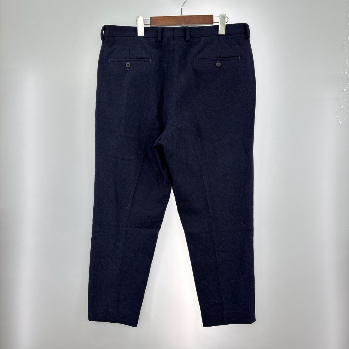 パンツ LAINE WOOL Carrot fit trousers (44) 44 ネイビー