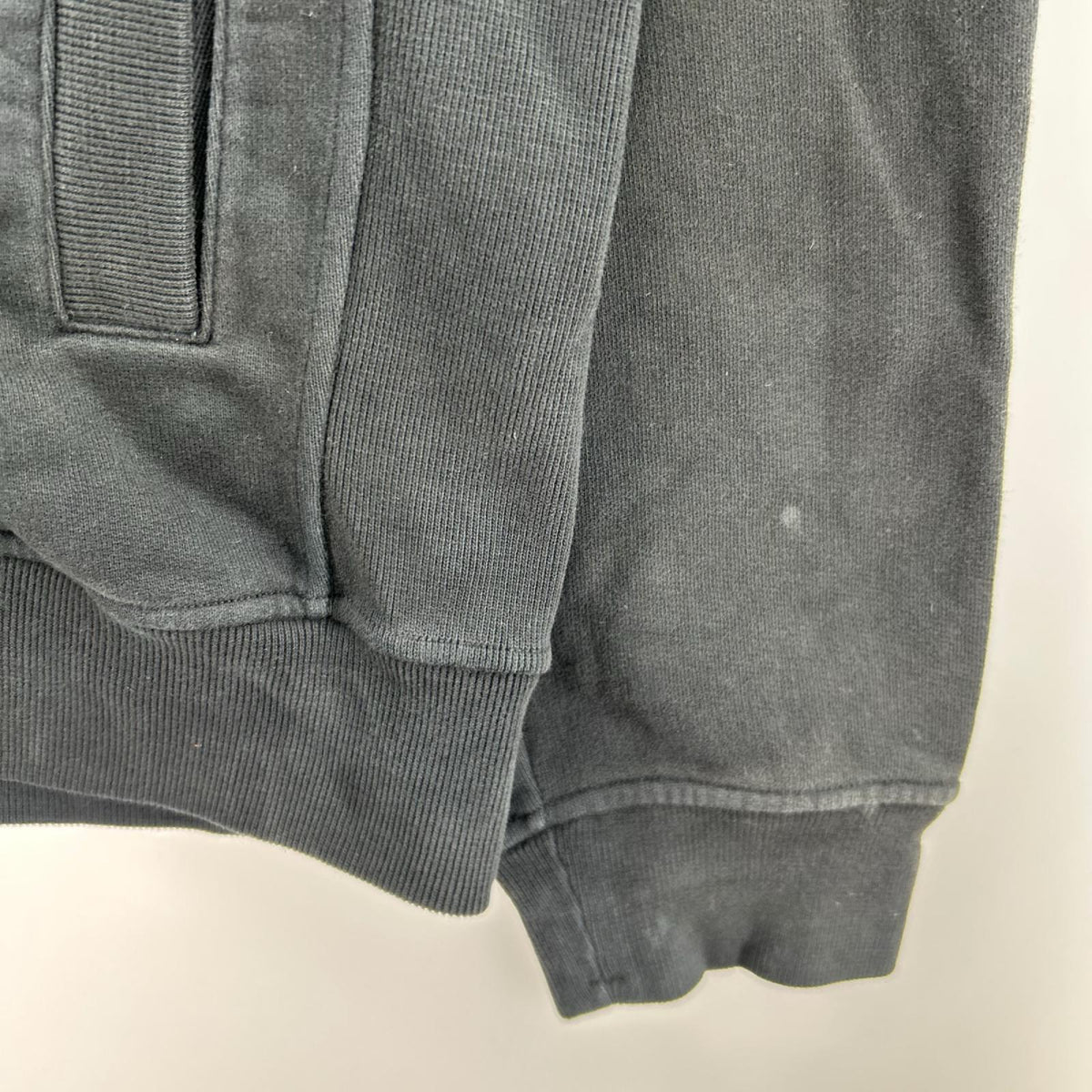 ジャケット STONE ISLAND ｼﾞｯﾌﾟｽｳｪｯﾄ M ブラック