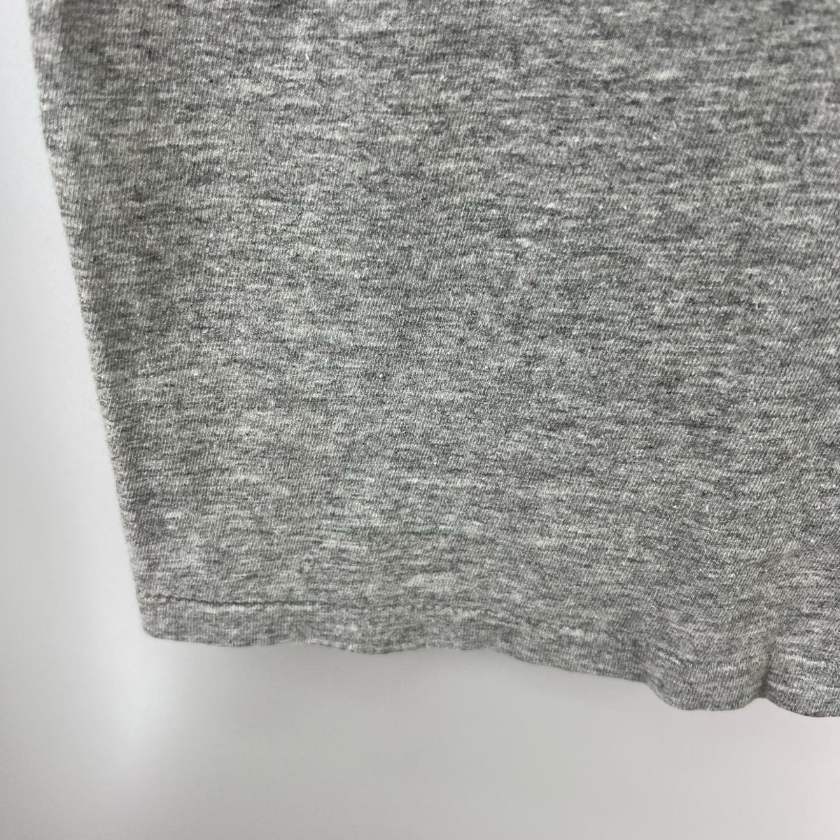 半袖Ｔシャツ SCOOBY DOOBY DOO ﾌﾛﾝﾄﾌﾟﾘﾝﾄ ｸﾞﾚｰ（XL） グレー