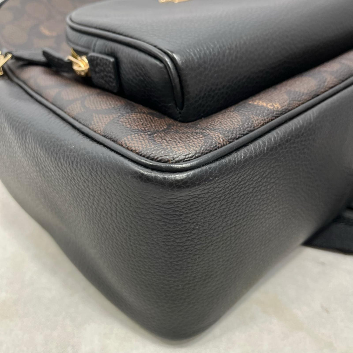 COACH ｼｸﾞﾈﾁｬｰ ﾘｭｯｸｻｯｸ ﾌﾞﾗｳﾝ CZ176