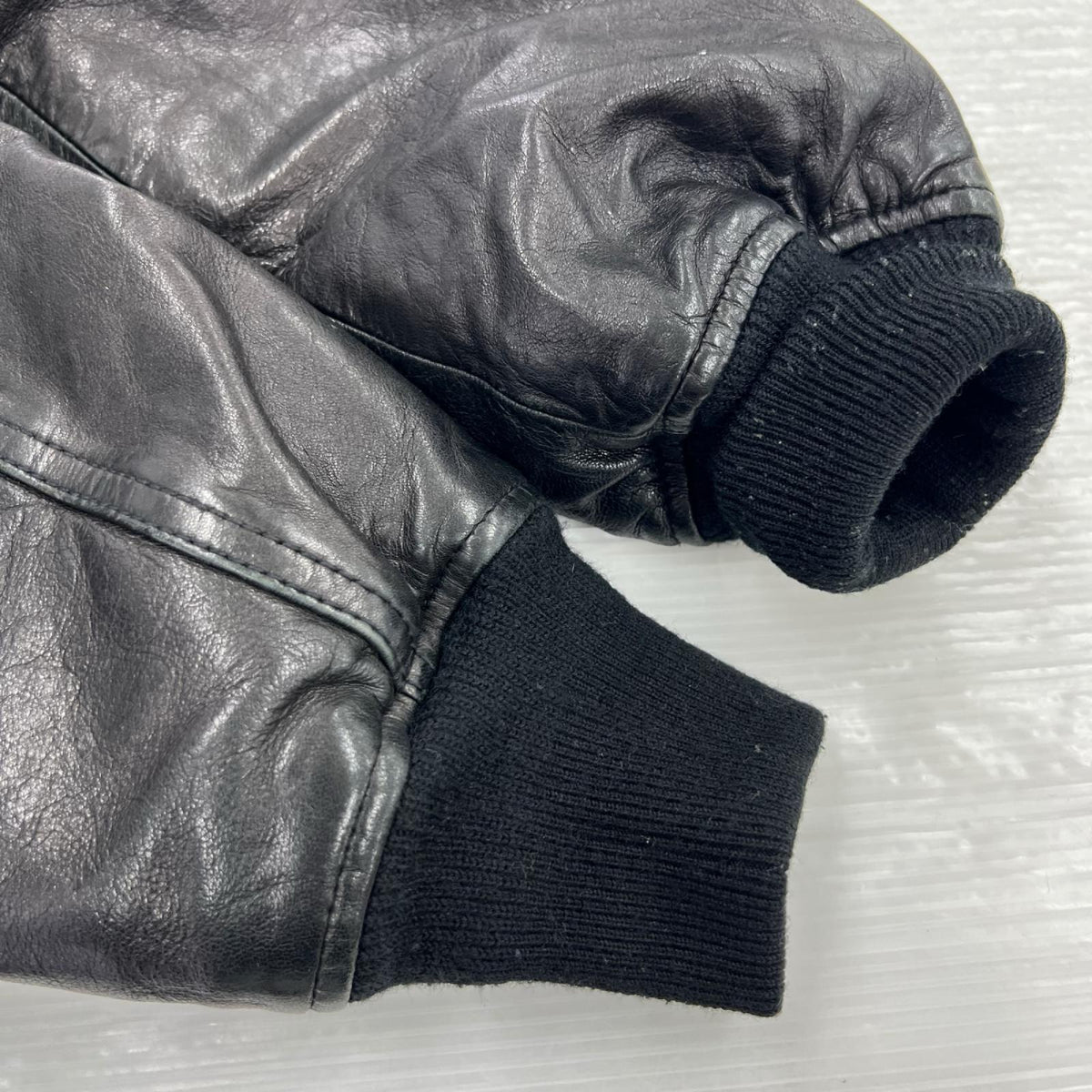 ダウンジャケット MA-1 ﾚｻﾞｰﾀﾞｳﾝｼﾞｬｹｯﾄ ﾌﾞﾗｯｸ ブラック