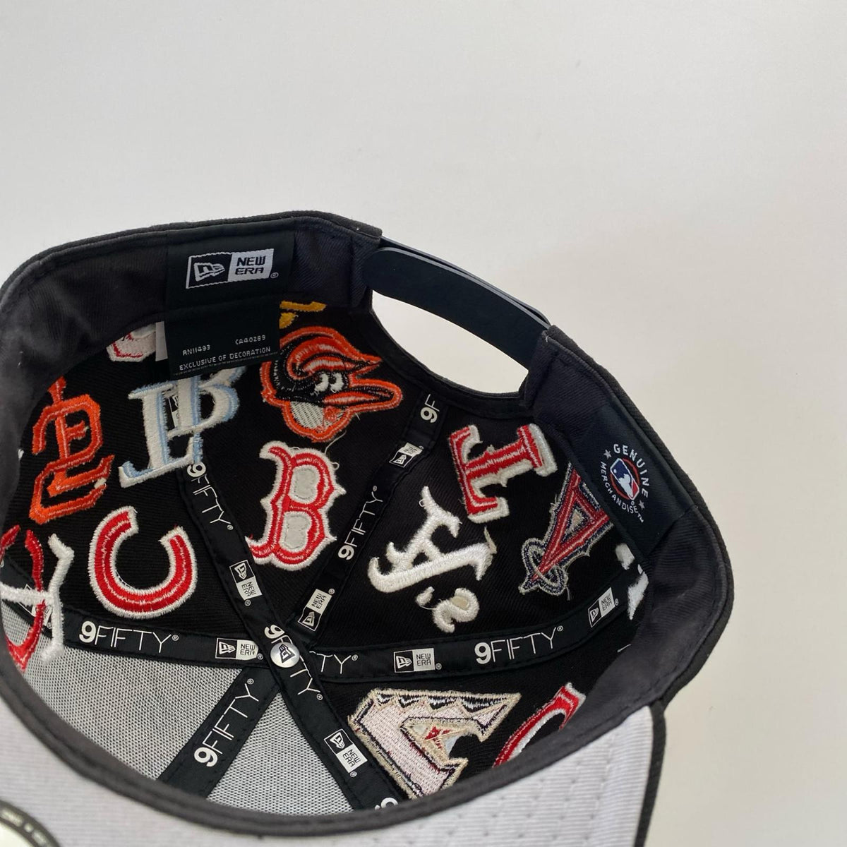 キャップ NEW ERA ＭＬＢ ﾏﾙﾁﾛｺﾞ刺繍 ｷｬｯﾌﾟ ﾌﾞﾗｯｸ ブラック
