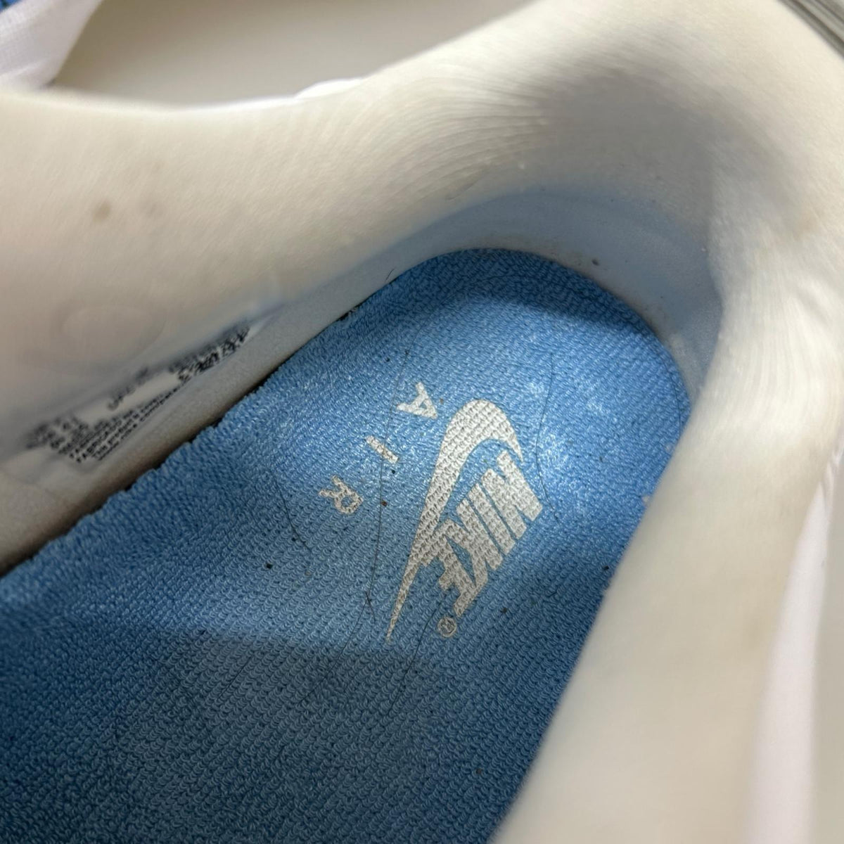 スニーカー AIR JORDAN 11 LOW（26.0） 26cm (US8 UK7 1/2 EU42)