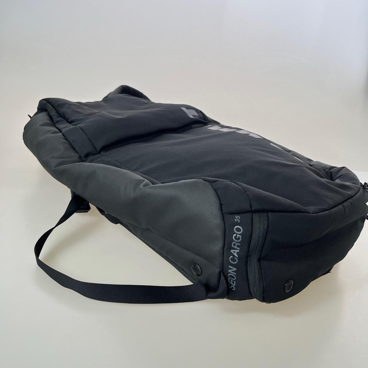 リュック・デイパック SEON CARGO BLK ブラック